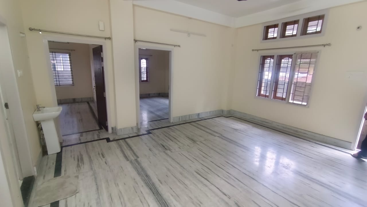 Unfurnished 2bhk in Punjabari for Rent
